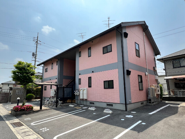 ラッキータウン庭瀬 D棟