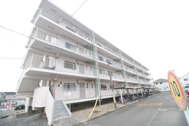 ¥Ó¥ì¥Ã¥¸¥Ï¥¦¥¹Ê¡ÉÙ3¹æÅï