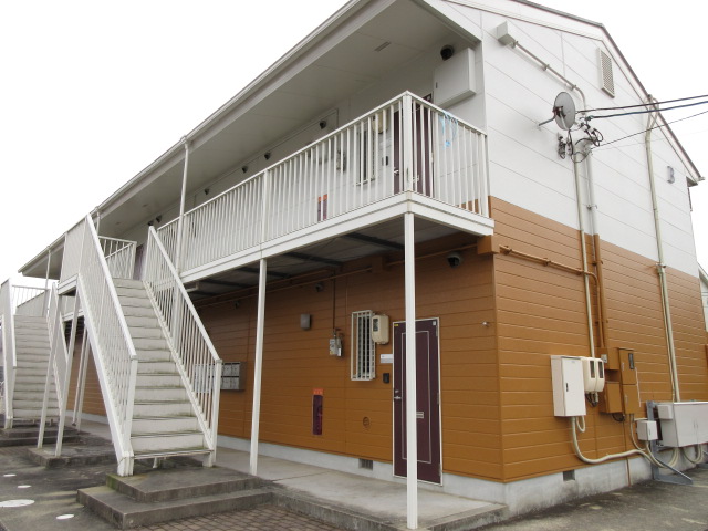 サンシティ臼井 B