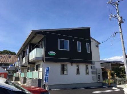 エターニア
